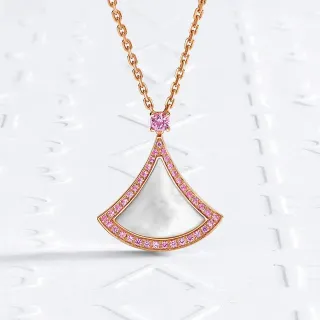 Colar com pingante de safira rosa em forma de leque e madrepérola