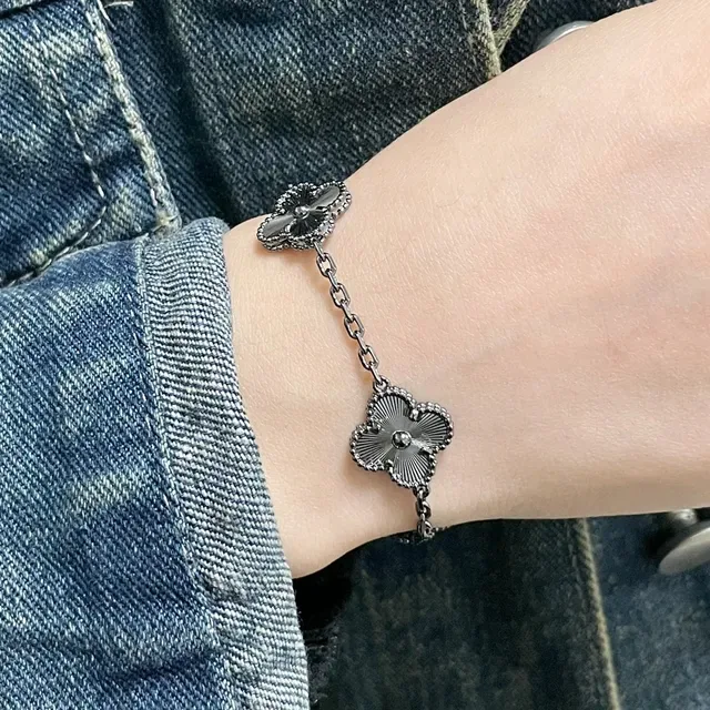 Five-Flower Motif Dark Metallic Bracelet 9