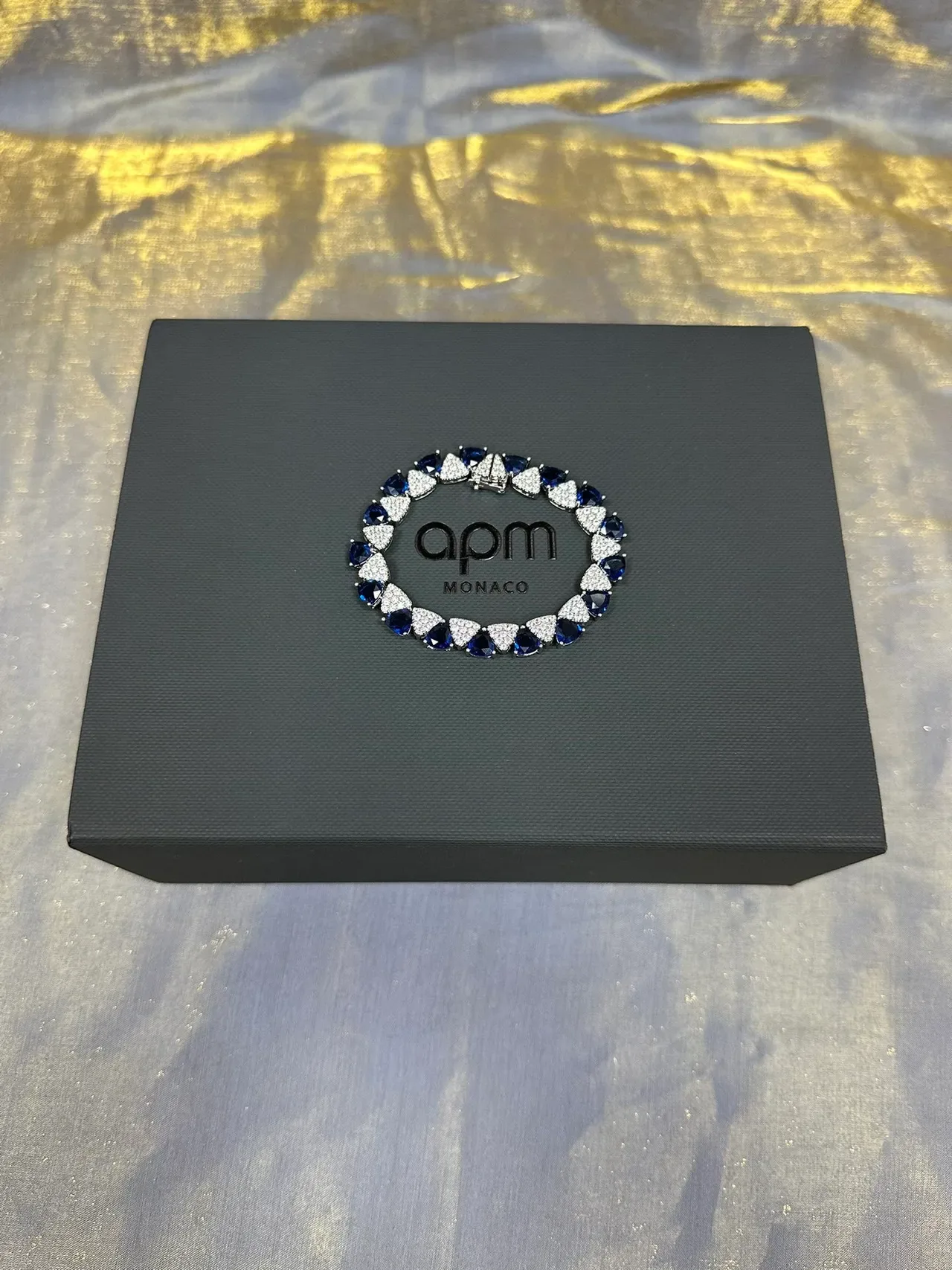 Geometric Triangular Blue and White Pavé Stone Bracelet 6