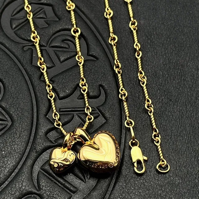 Gold Black Heart-Shaped Pendant Necklace 5