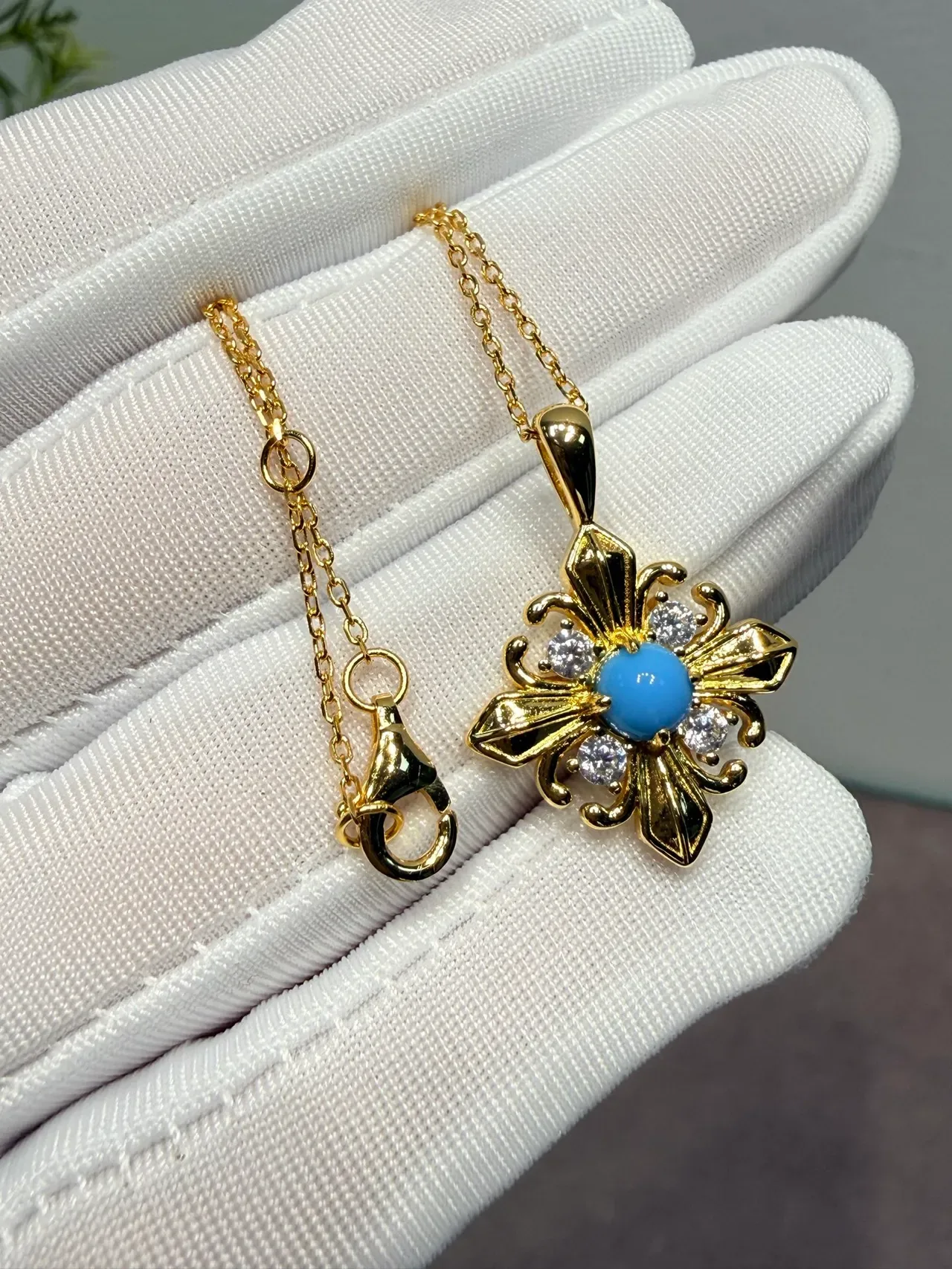 Gold Blue Floral Motif Cabochon Center Necklace 8