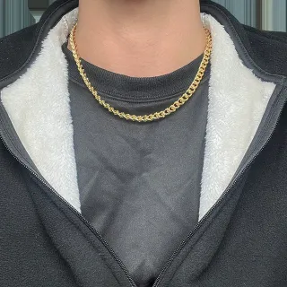 Collier chaîne Curb en or avec fermoir langouste