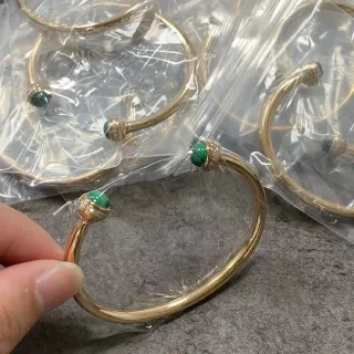 Pulsera Bangle Oro Verde Piedra Cabochón