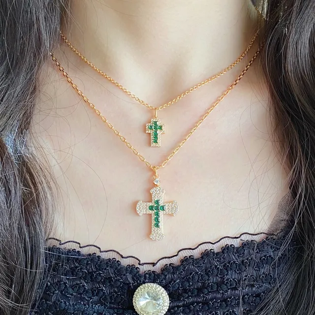 Gold Green Curb Chain Pavé-Set Cross Pendant Necklace 2
