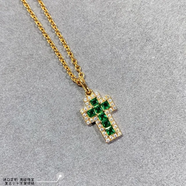 Gold Green Curb Chain Pavé-Set Cross Pendant Necklace 5