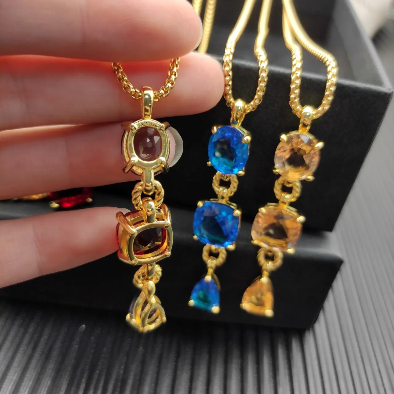 Gold Orange Three-Stone Vertical Pendant Twisted Connectors Necklace 7