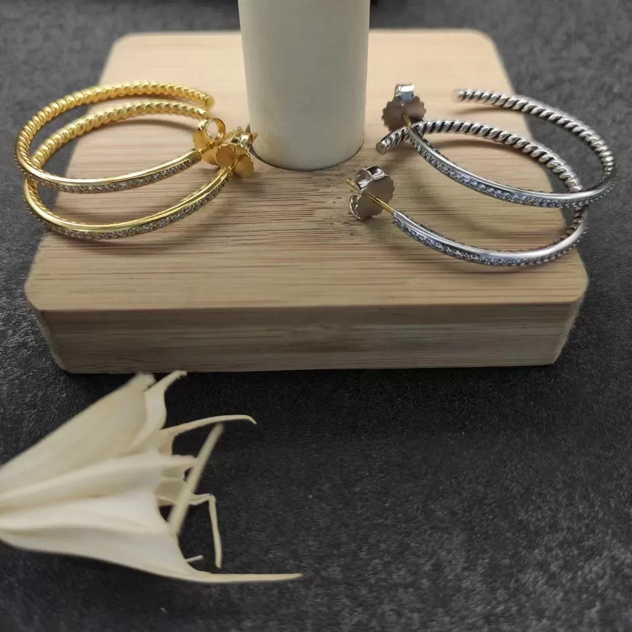 Gold Rope-Textured Open Hoop Earrings 5