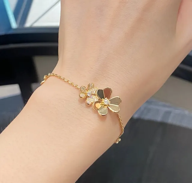 Gold Silver Chain Five Floral Charms Bracelet 9