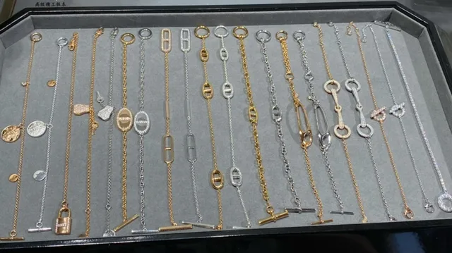 Gold Silver Chain-Link Pavé-Crystal Bracelet 7