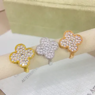 Gold Silver Clover-Shaped Pavé-Set Crystals Ring