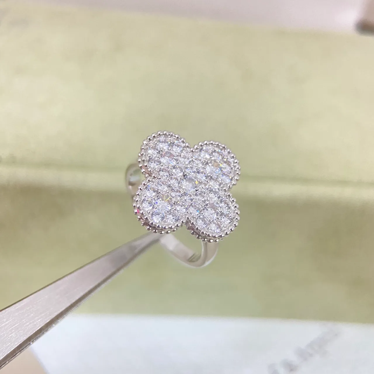 Gold Silver Clover-Shaped Pavé-Set Crystals Ring 5