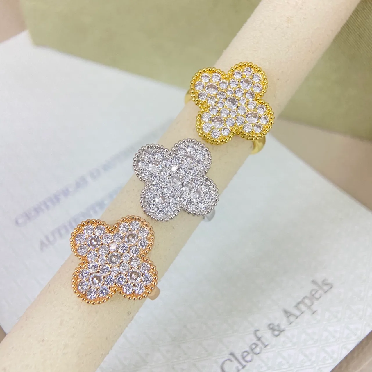 Gold Silver Clover-Shaped Pavé-Set Crystals Ring 6