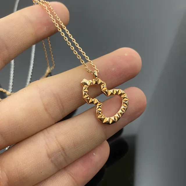 Gold Silver Faceted Geometric Edge Open Heart Silhouette Necklace 3