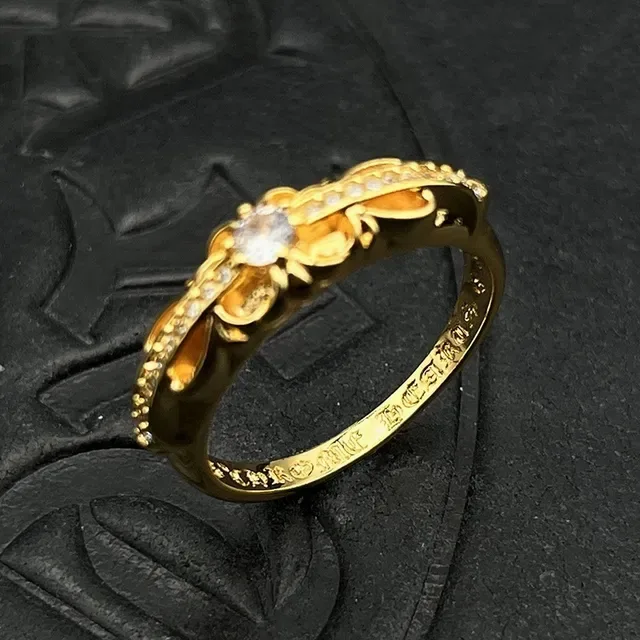 Gold Silver Ornate Filigree Shoulders Central Round Stone Ring 3