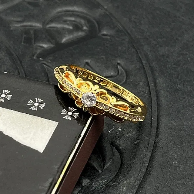 Gold Silver Ornate Filigree Shoulders Central Round Stone Ring 7