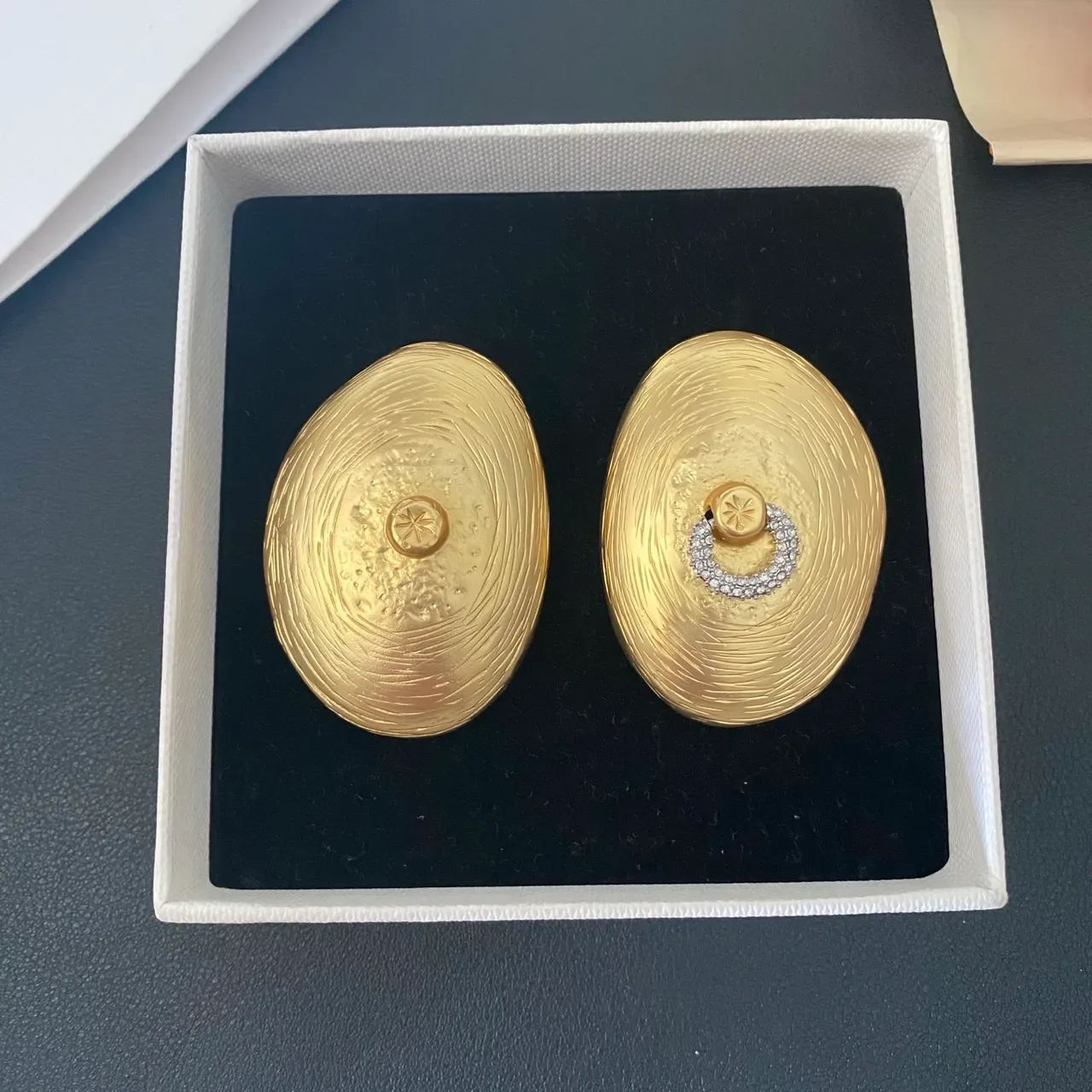 Gold Silver Oval-Shaped Textured Concentric Rings Earrings 8