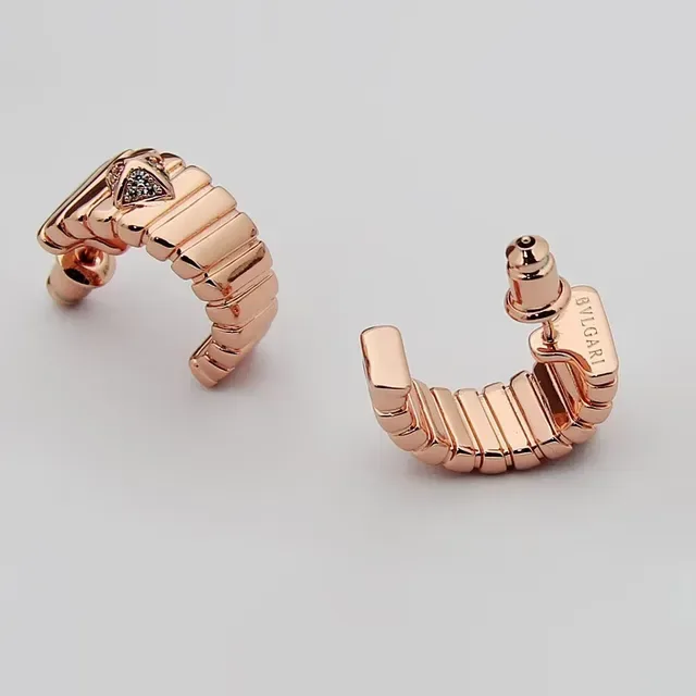 Gold Silver Ridged Band Triangular Pavé Stone Accent Earrings 2