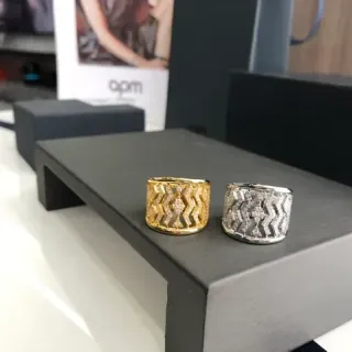 Gold Silver Wide Band Pavé-Set Stones Ring