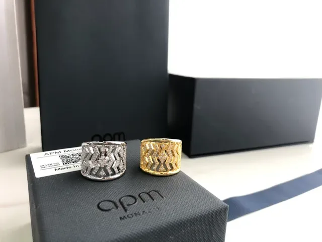 Gold Silver Wide Band Pavé-Set Stones Ring 9