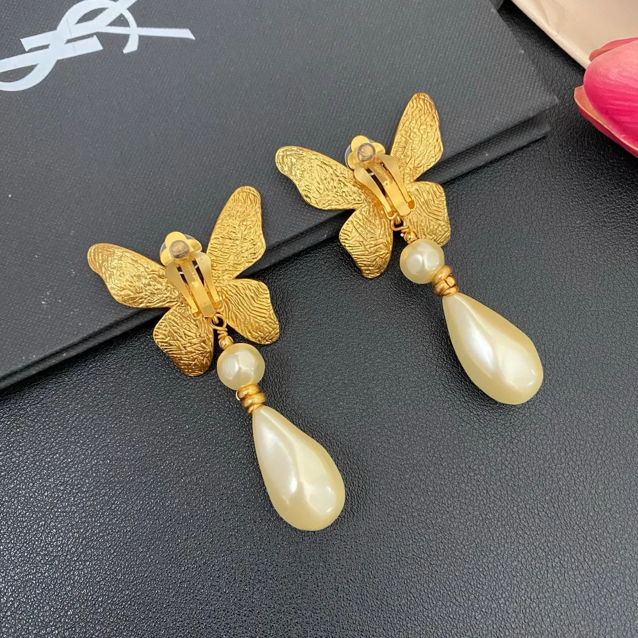 Gold-Tone Butterfly Motif Teardrop Pearl Dangle Earrings 3