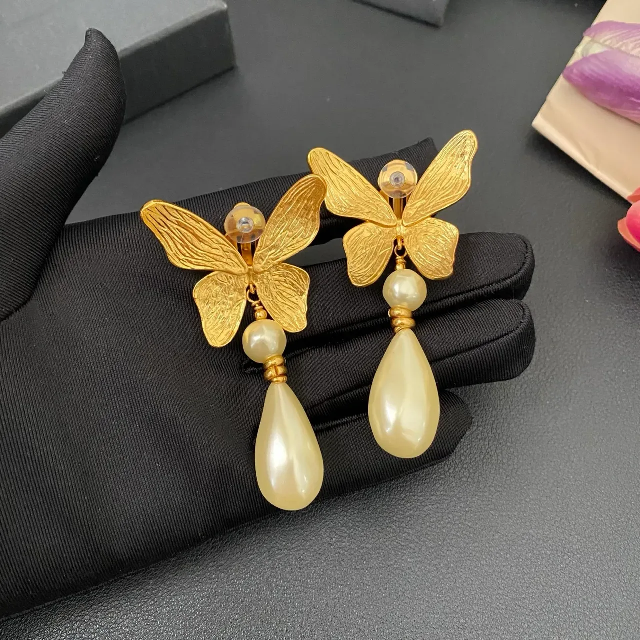 Gold-Tone Butterfly Motif Teardrop Pearl Dangle Earrings 5