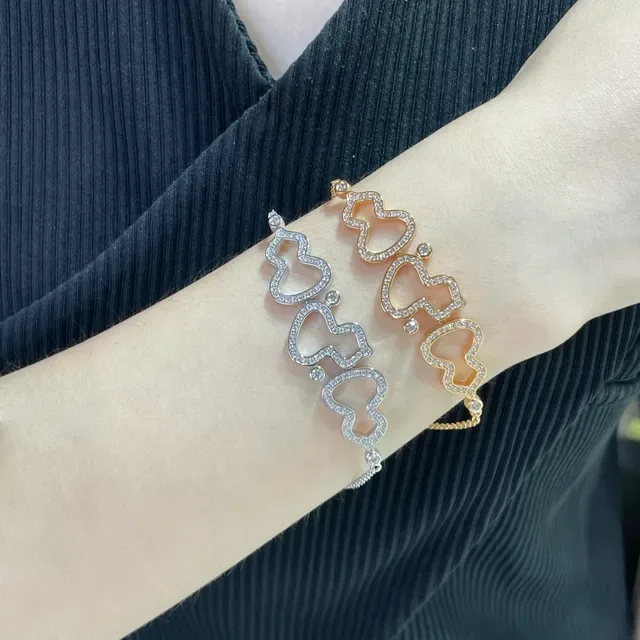 Gold-Tone Pavé Open Heart Motif Bracelet 9