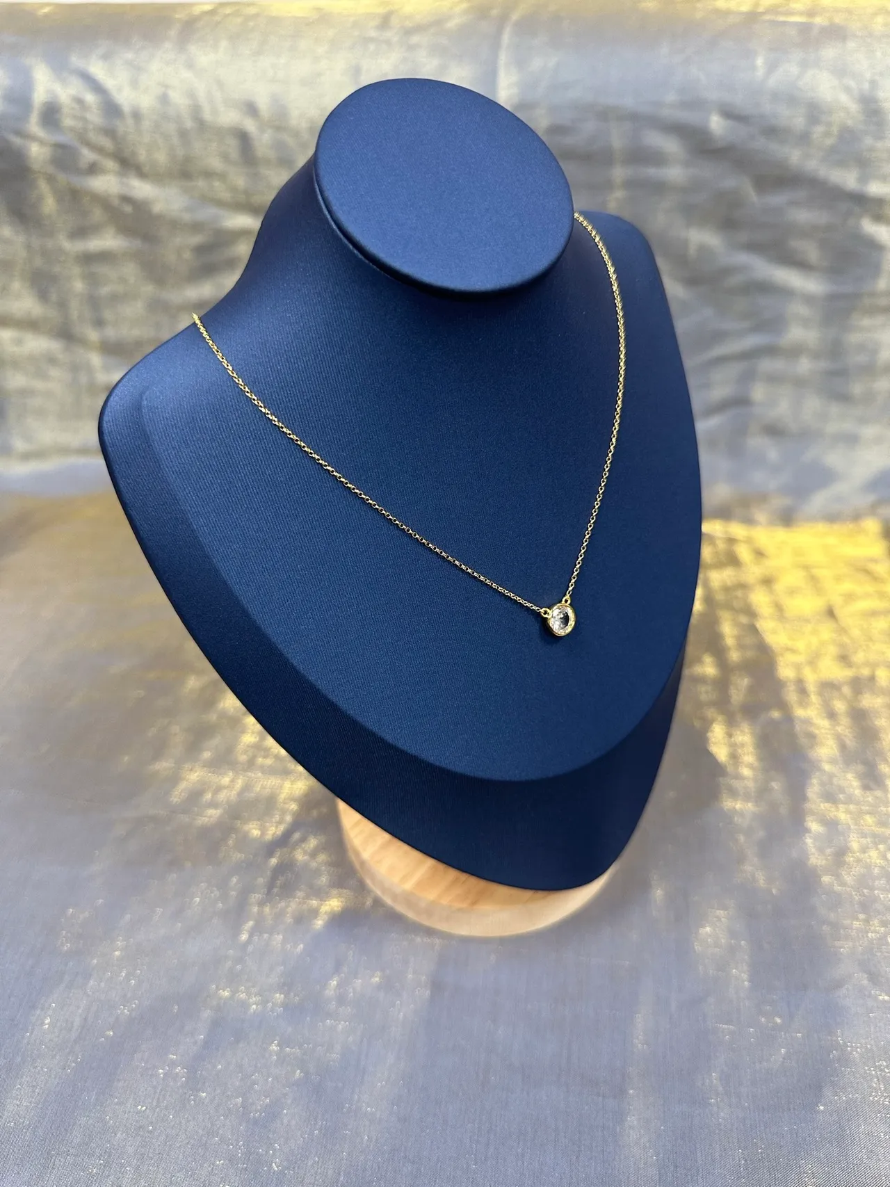Gold-Tone Solitaire Pendant Necklace 9