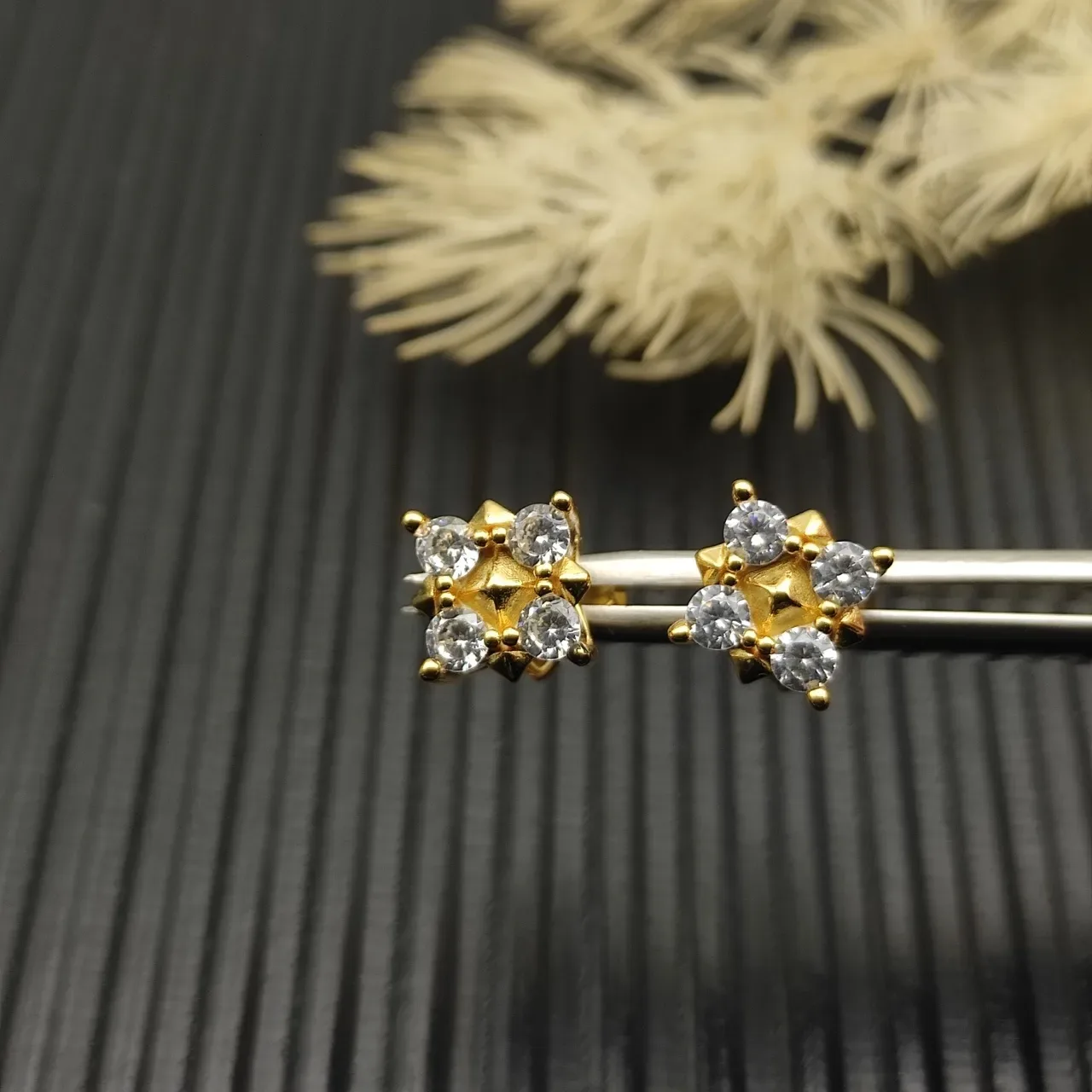 Gold-Tone Square Geometric Stud Earrings 9