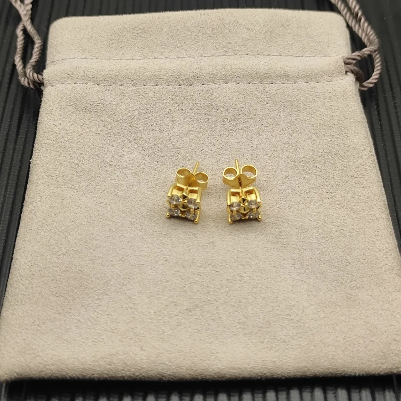 Gold-Tone Square Geometric Stud Earrings 11