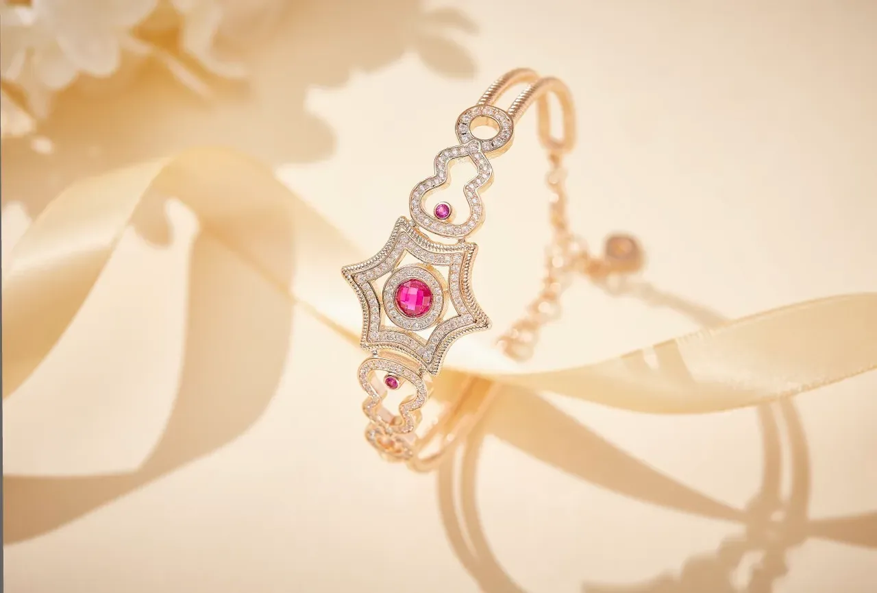 Gold-Toned Pavé Heart Motif Pink Gemstone Bracelet 6