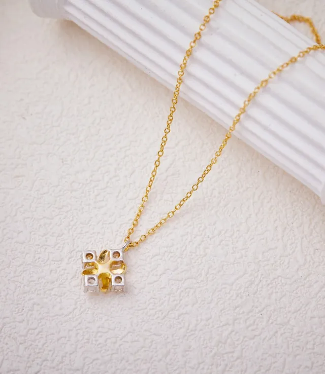 Gold White Chain X-Shaped Pendant Necklace 4