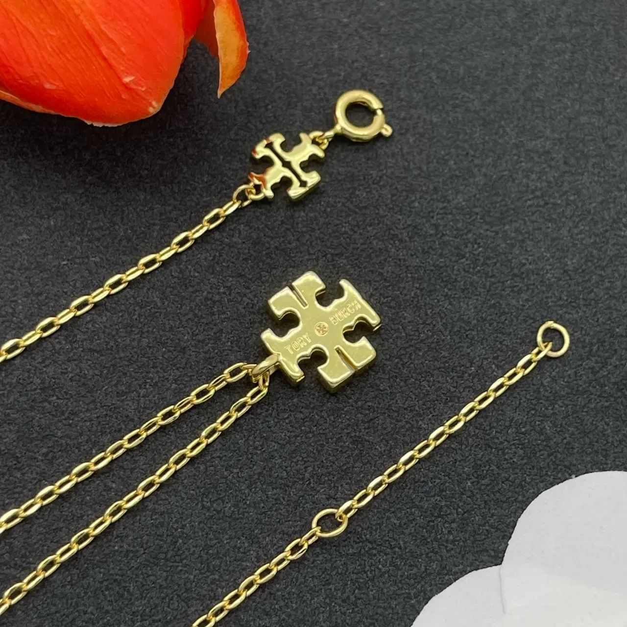 Gold White Link Chain Cross-Shaped Pendant Necklace 4