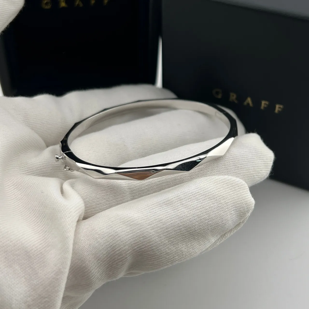 Graff Faceted Geometric Bangle Gold Silver Hinged Bracelet 2