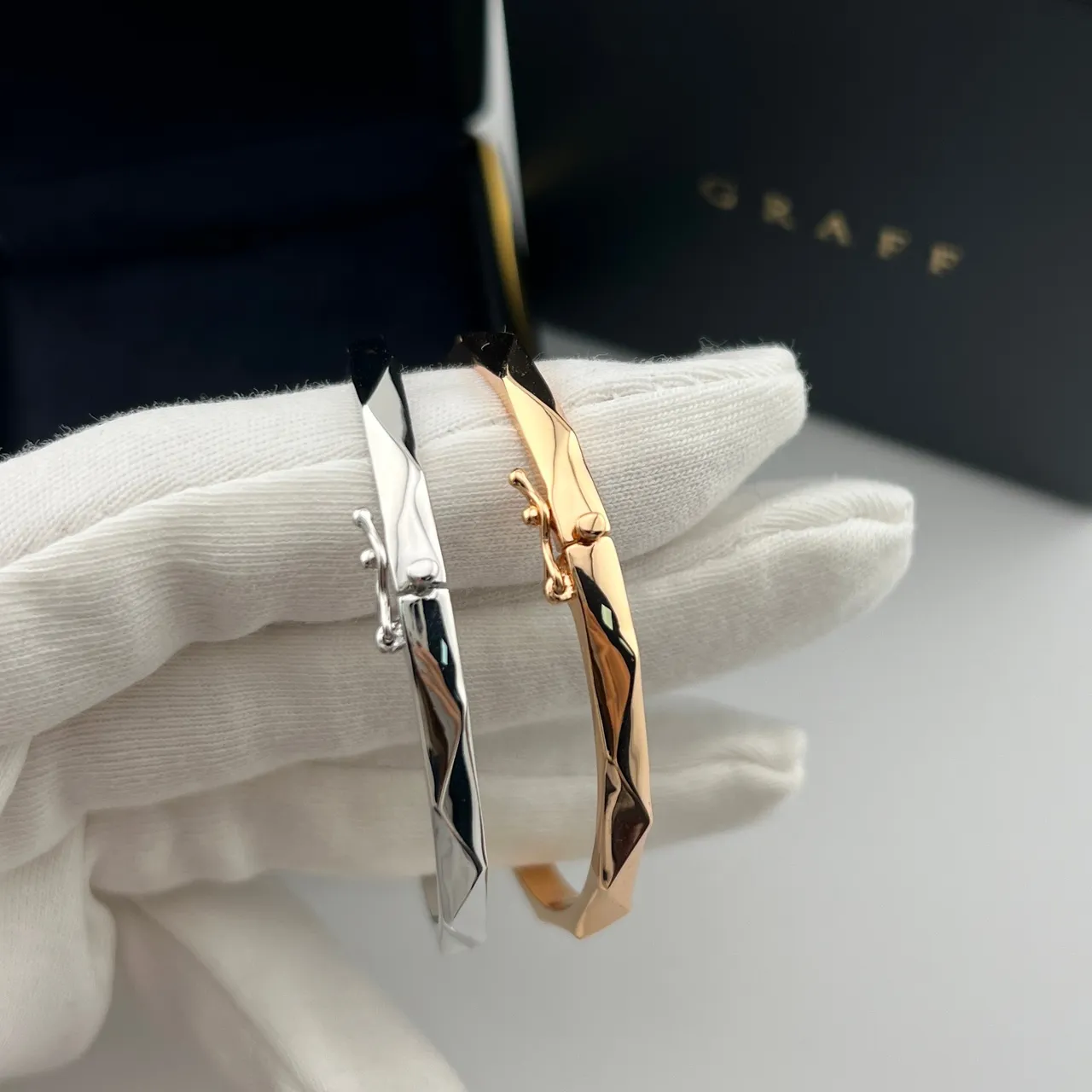 Graff Faceted Geometric Bangle Gold Silver Hinged Bracelet 6