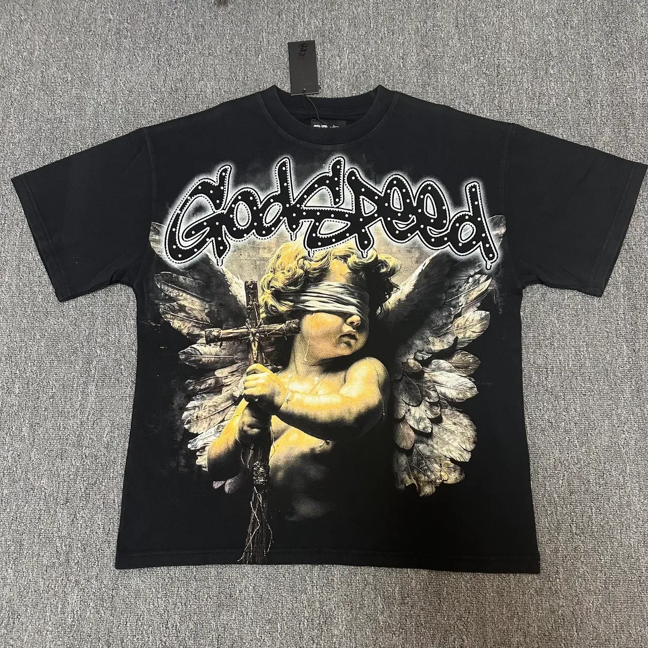 Graphic Print Blindfolded Cherub Winged Angel T-Shirt 5