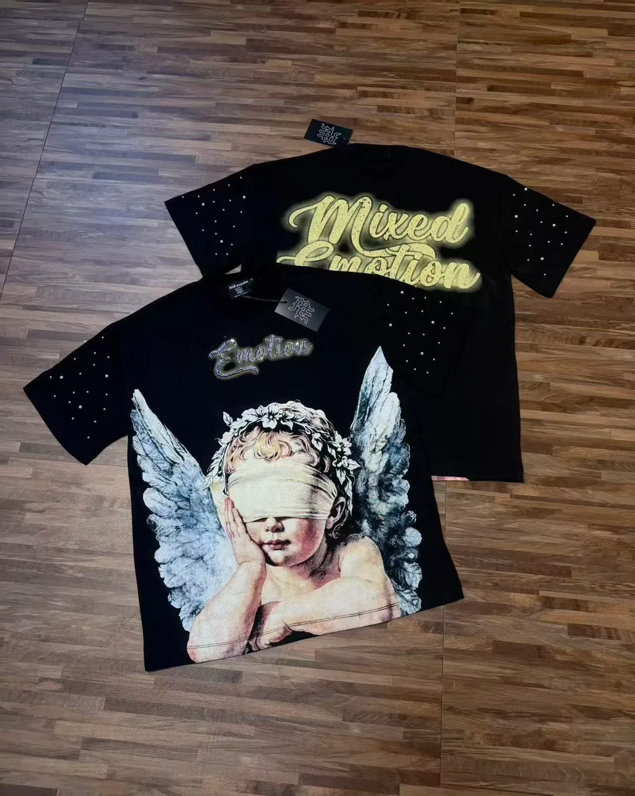 Graphic-Print Embellished Angel Motif T-Shirt 5