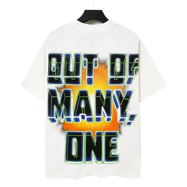 Graphic Skeleton Embrace Print T-Shirt 6