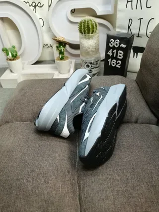 Gray and White Chunky Lifestyle Sneakers 6