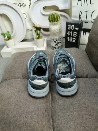 Gray and White Chunky Lifestyle Sneakers 8