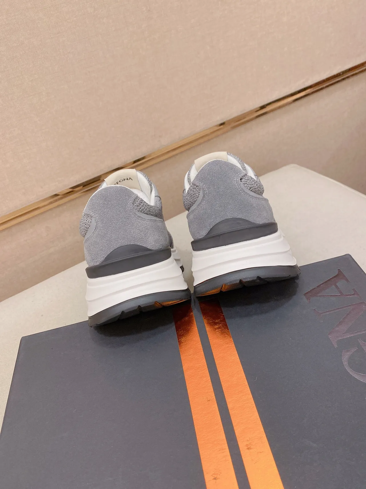 Gray White Mixed Mesh And Suede Upper Low-Top Lifestyle Silhouette Chunky Sneakers 8