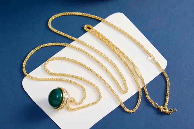 Green Gold Pavé-Set Crystal Dome Two-Tone Spherical Pendant Necklace 9