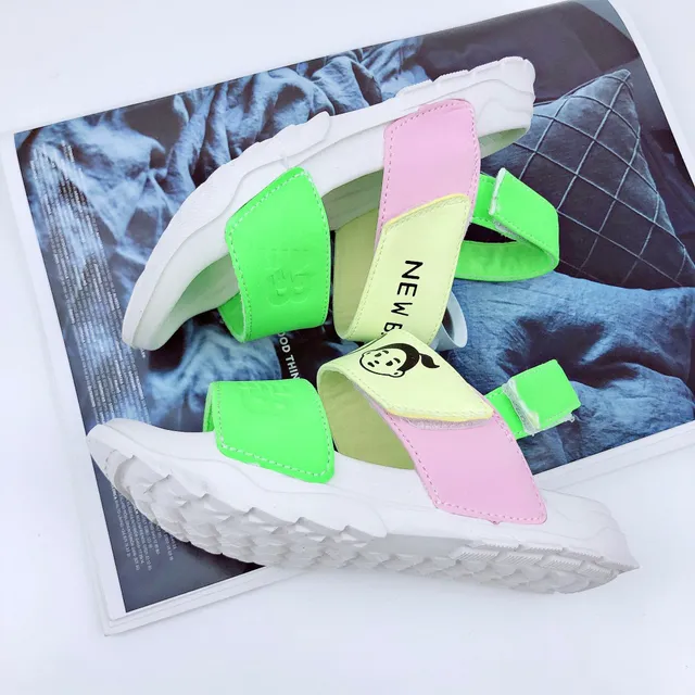 Sandales casuales vert rose à deux sangles à fermeture velcro 10