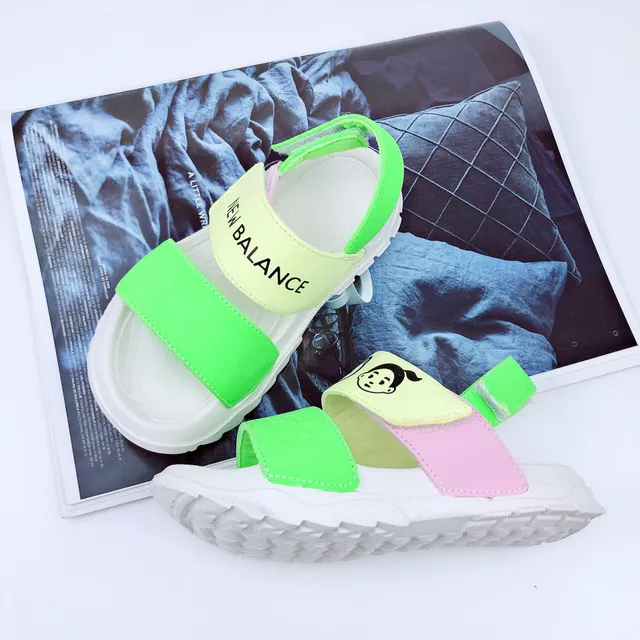 Sandales casuales vert rose à deux sangles à fermeture velcro 11