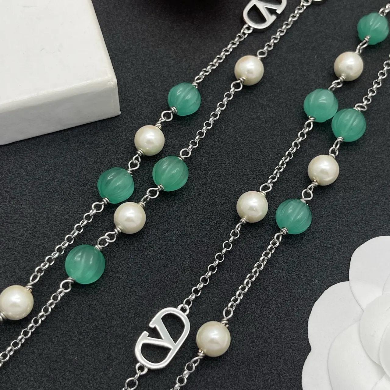 Green White Double-Strand Pearl And Chalcedony Bead Necklace 6