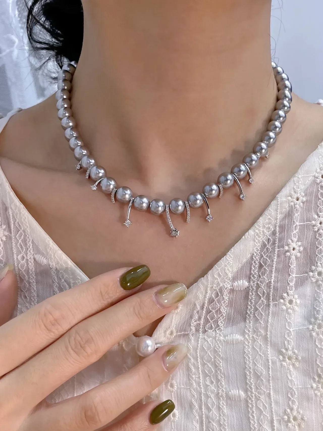 HEFANG Silver-Toned Pearl and Diamond Charm Necklace 5