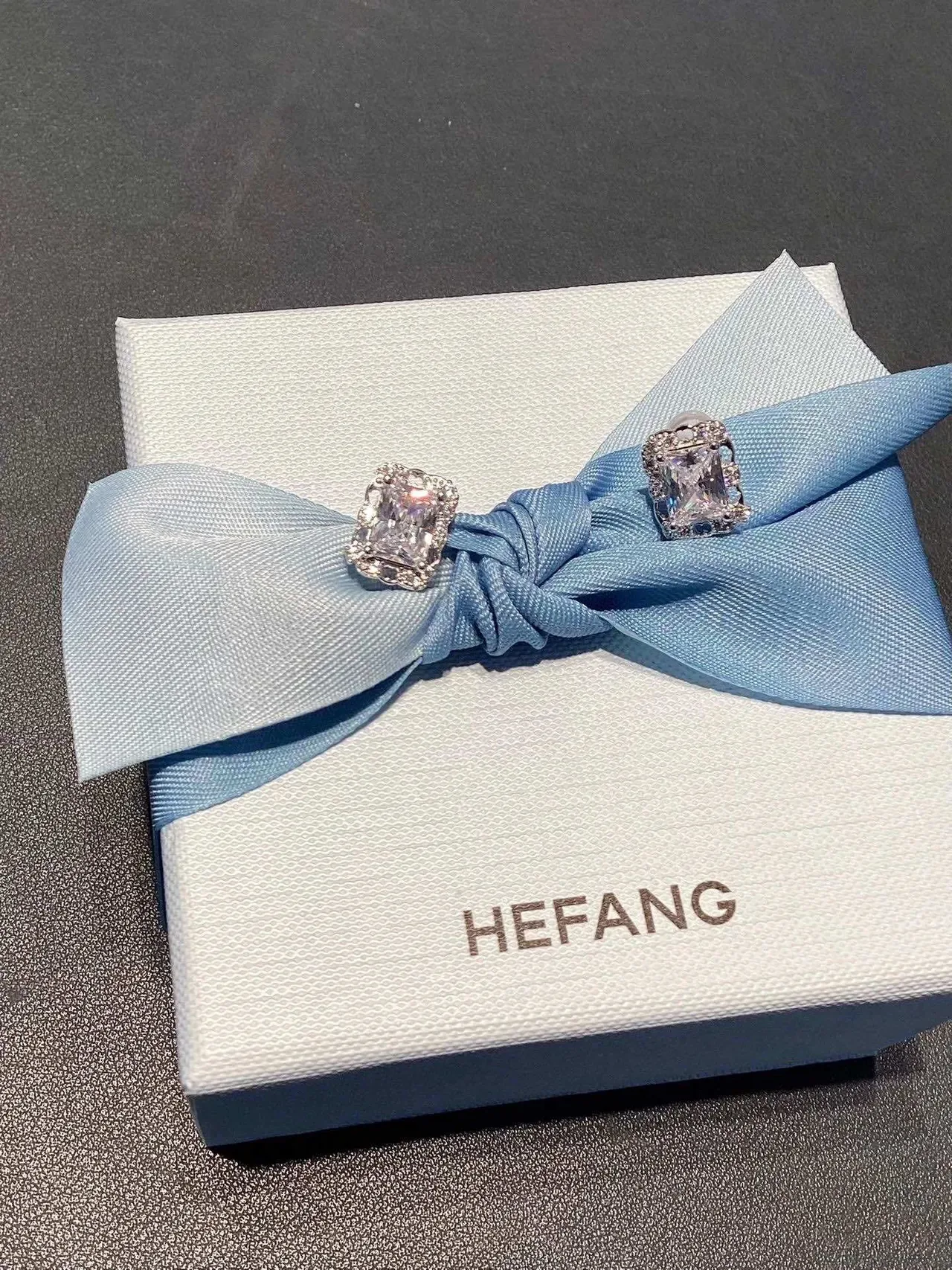 HEFANG Silver-Toned Rectangular Crystal Pendant Necklace 6