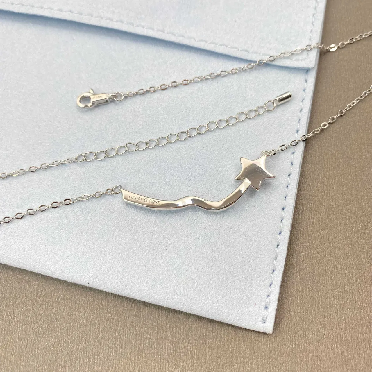 HEFANG Star Trail Pavé Necklace 4