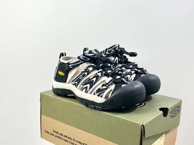 Keen Blue Black Multi-Strap Water-Ready Casual Sandals 6
