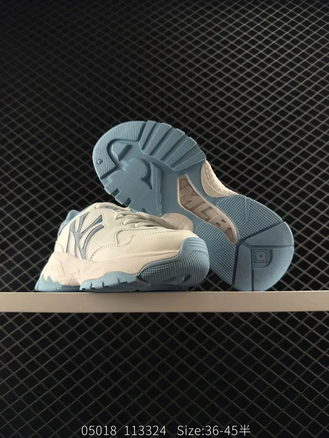 MLB BIGBALL CHUNKY CURVE Off-White and Navy Blue Chunky Sneakers 2