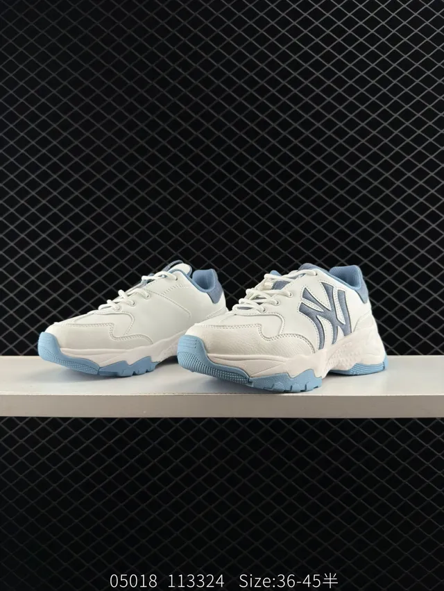 MLB BIGBALL CHUNKY CURVE Off-White and Navy Blue Chunky Sneakers 3